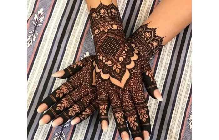 Back Hand Mehndi Design Net Style (13)