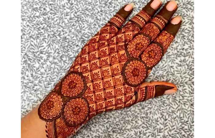 Back Hand Mehndi Design Net Style (3)