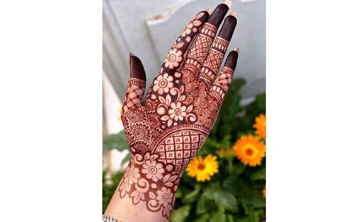 Beautiful Mehndi Design (1)