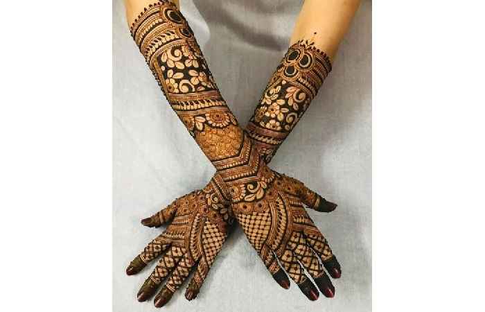 Bridal Mehndi Design Simple Back Hand (4)