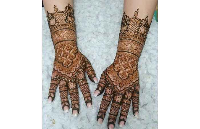 Bridal Mehndi Design Simple Back Hand (8)