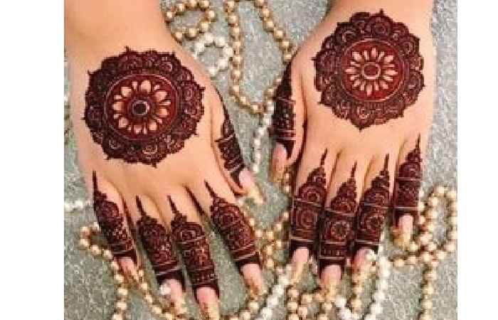 Gol Tikki Mehndi Design Back Hand (2)