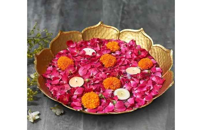 Low Budget Background Flower Decoration for Pooja At Home (7)