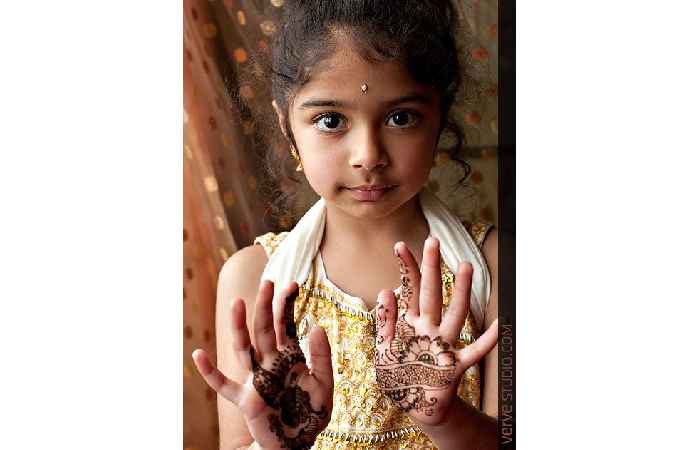 Mehndi Designs For Kids Front Hand (2)