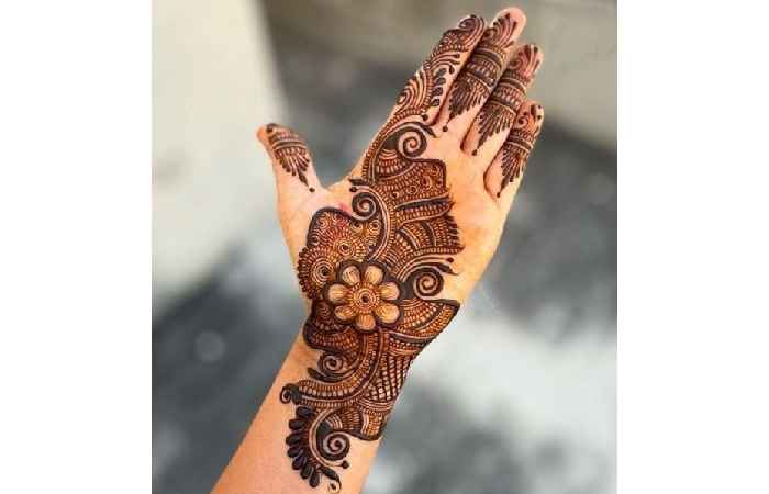 New Latest Muslim Bridal Mehndi