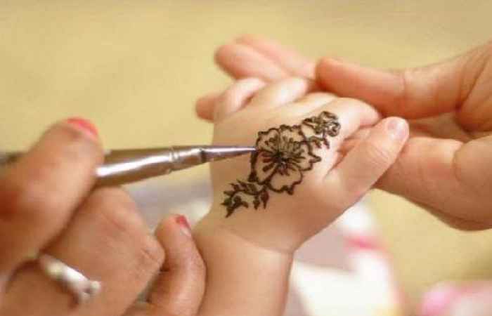 New Mehndi Design for Baby Girl (1)