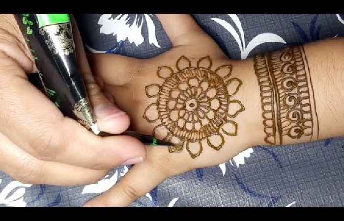 New Mehndi Design for Baby Girl (5)