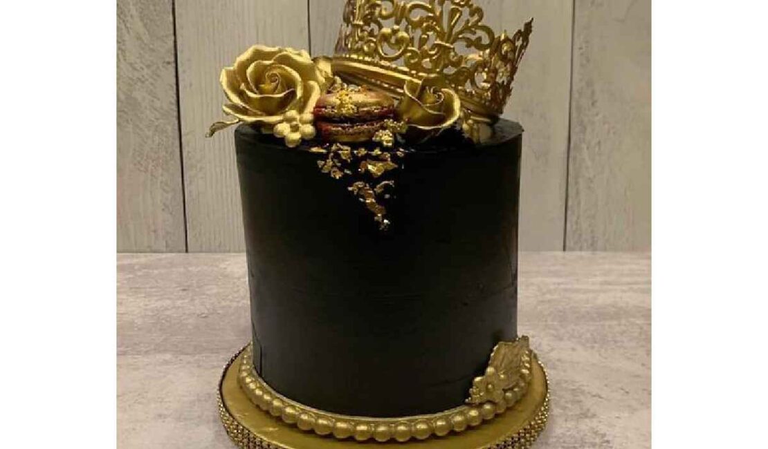 Simple Black And Gold Birthday Cake