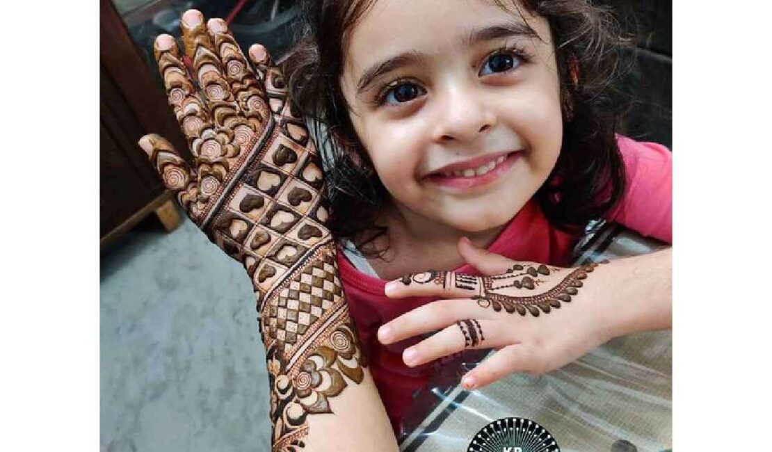 Simple Mehndi Designs For Kids Back Hand