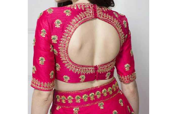 Trendy Back Boat Neck Blouse Designs (10)