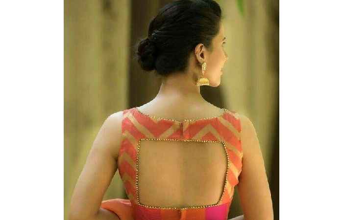 Trendy Back Boat Neck Blouse Designs (11)