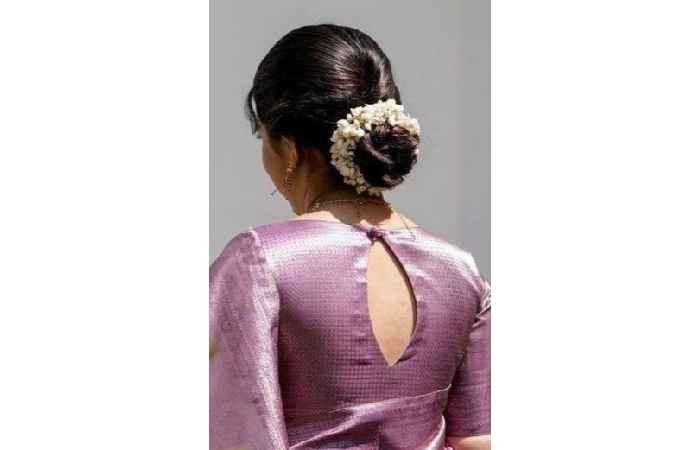 Trendy Back Boat Neck Blouse Designs (3)