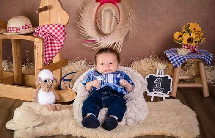 Baby Boy Baby Photoshoot Ideas At Home (2)