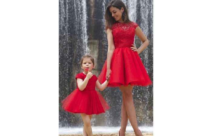 Indian Mother-Daughter Dresses For Birthday - Matching dresses for mother and daughter is a wonderful way to bond for special birthday (3)