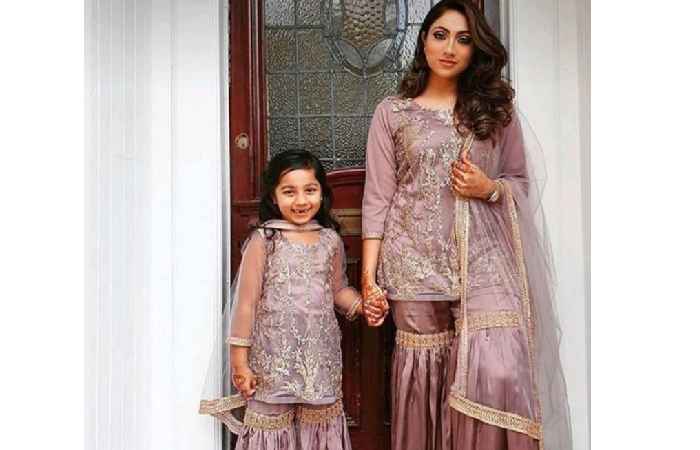 Indian Mother-Daughter Dresses For Birthday - Matching dresses for mother and daughter is a wonderful way to bond for special birthday (6)