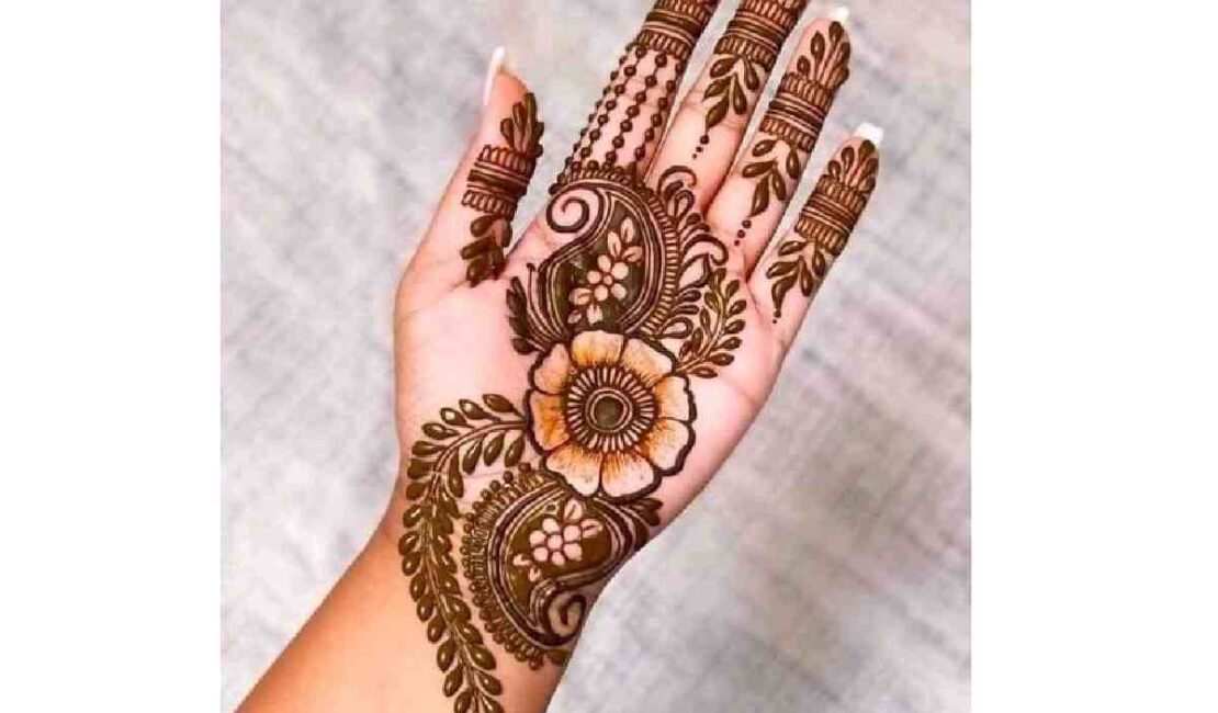 Mehndi Designs Front Hand Simple Photos (1)