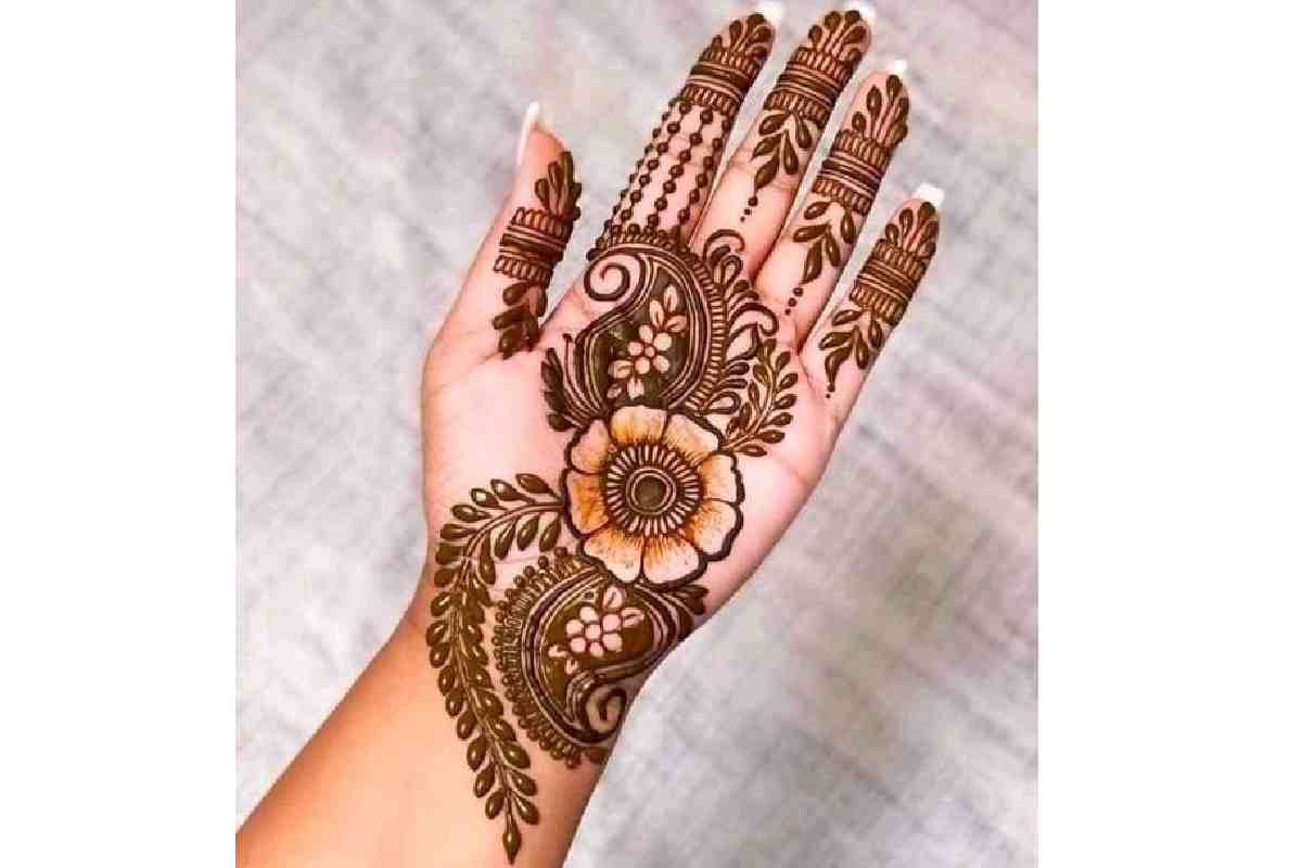 Mehndi Designs Front Hand Simple Photos (1)