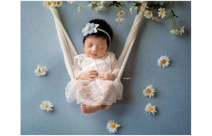 One Month Baby Girl Photoshoot Ideas At Home (3)